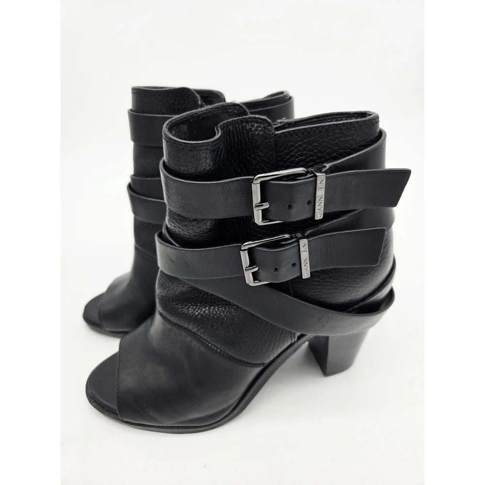 Gianni Bini Ankle Boots Black Leather Round Toe Zip Platform Block Heel Size 7.5